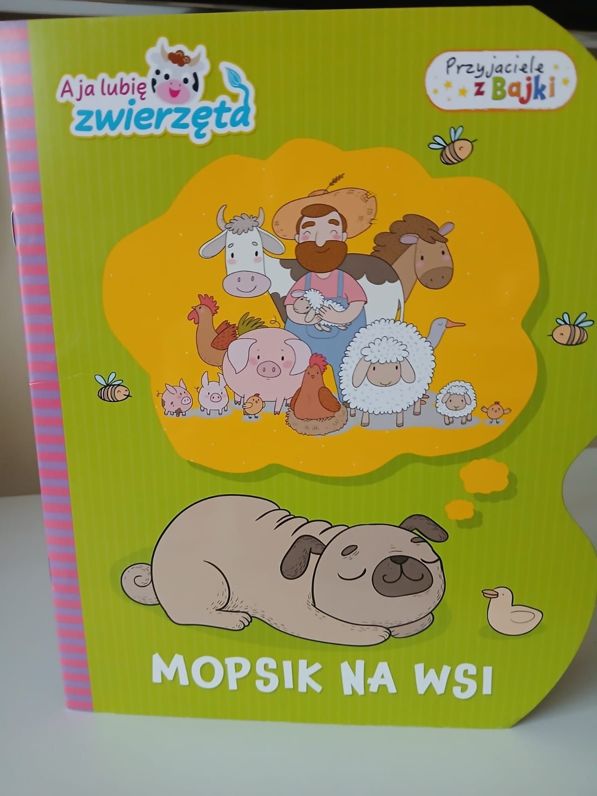 Kolorowanka pt Mopsik na wsi