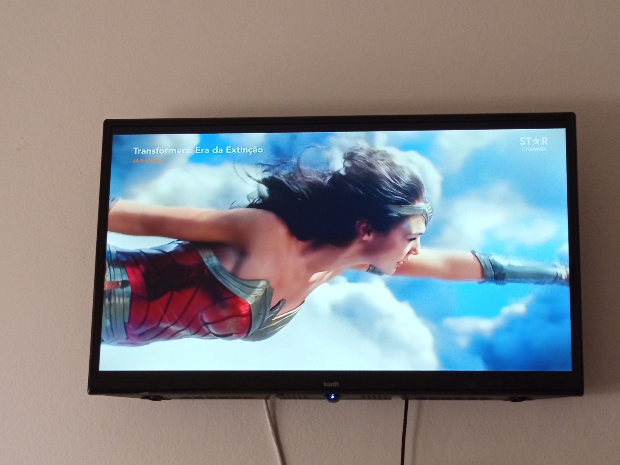 TV Kunft em ótimo estado