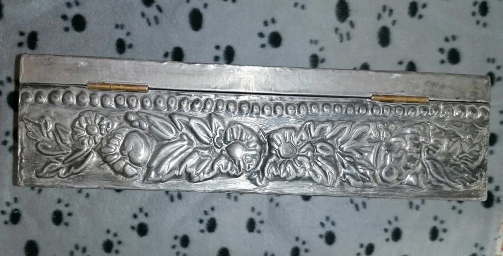 Caixa de Arrumação em Estanho (imitação)