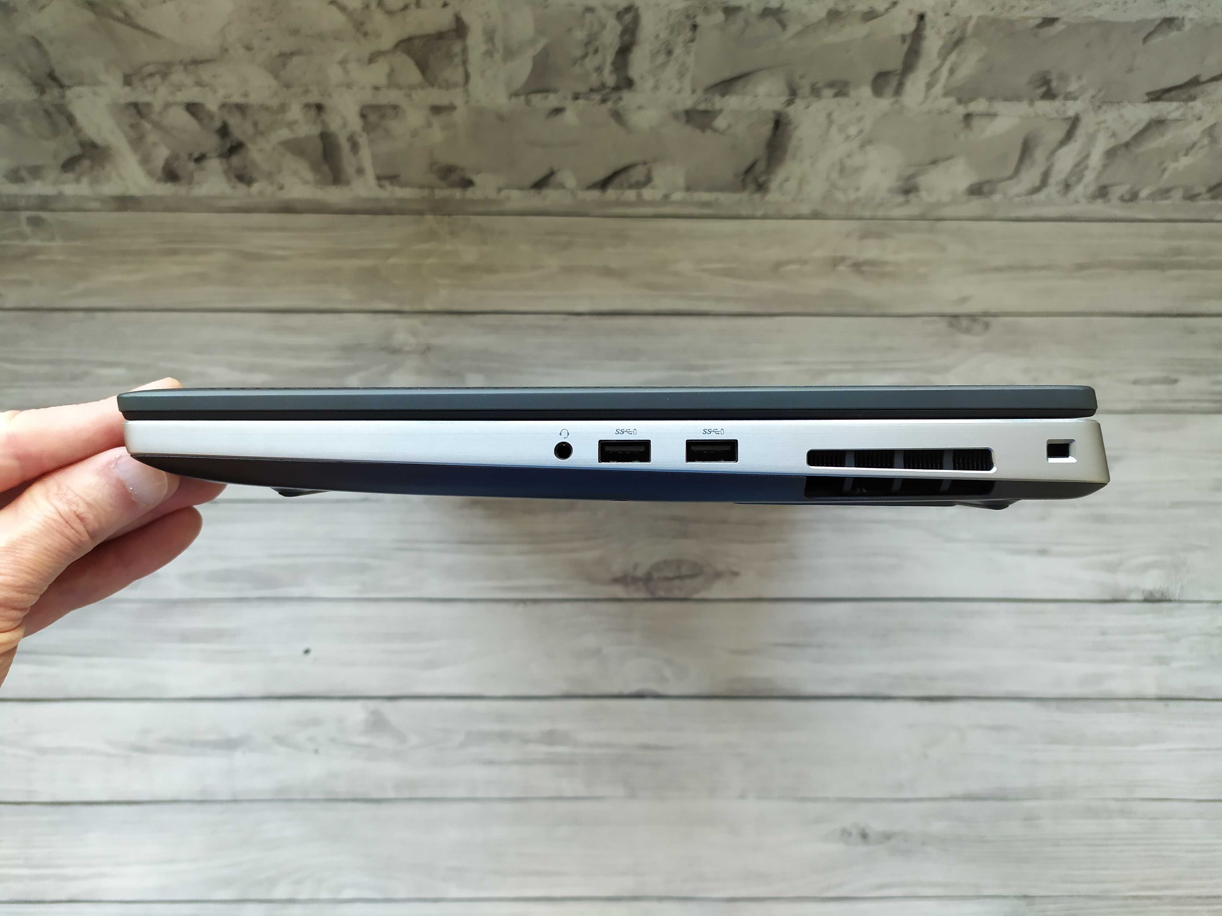 Dell Precision 7540 FHD IPS i5-9400H/32GB/512GB/NVIDIA T2000 4GB