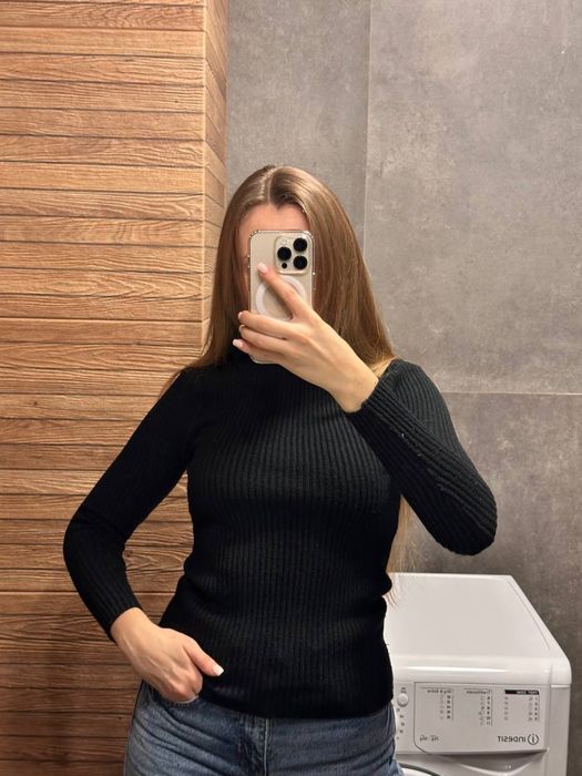 Гольф чорний жіночий новий, розмір S