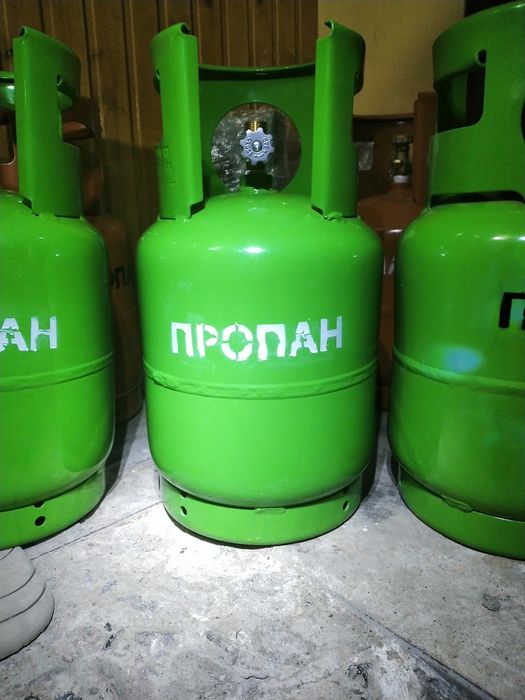 Продам газовий балон на 12л