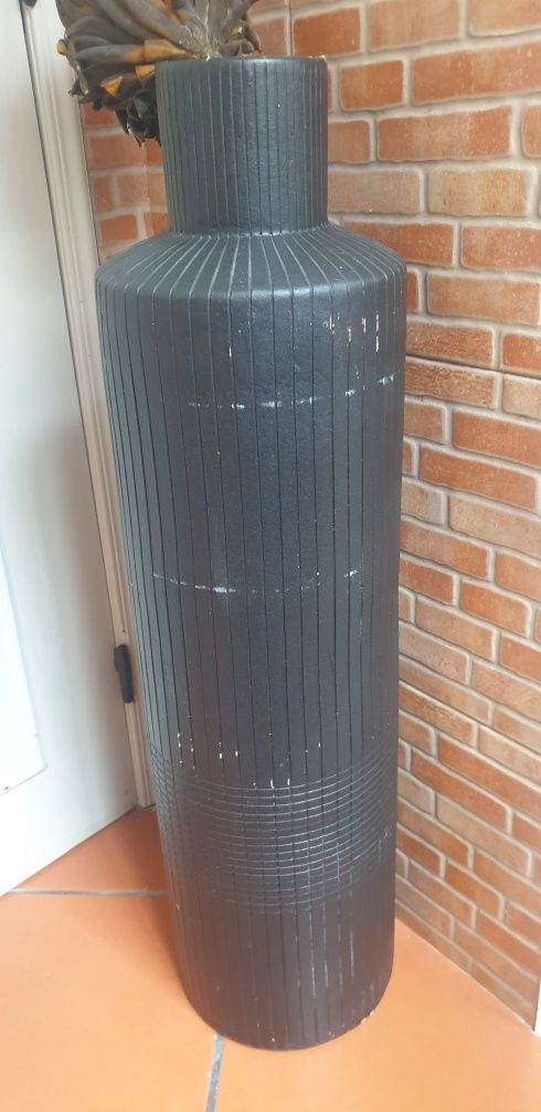 Jarrão preto ikea