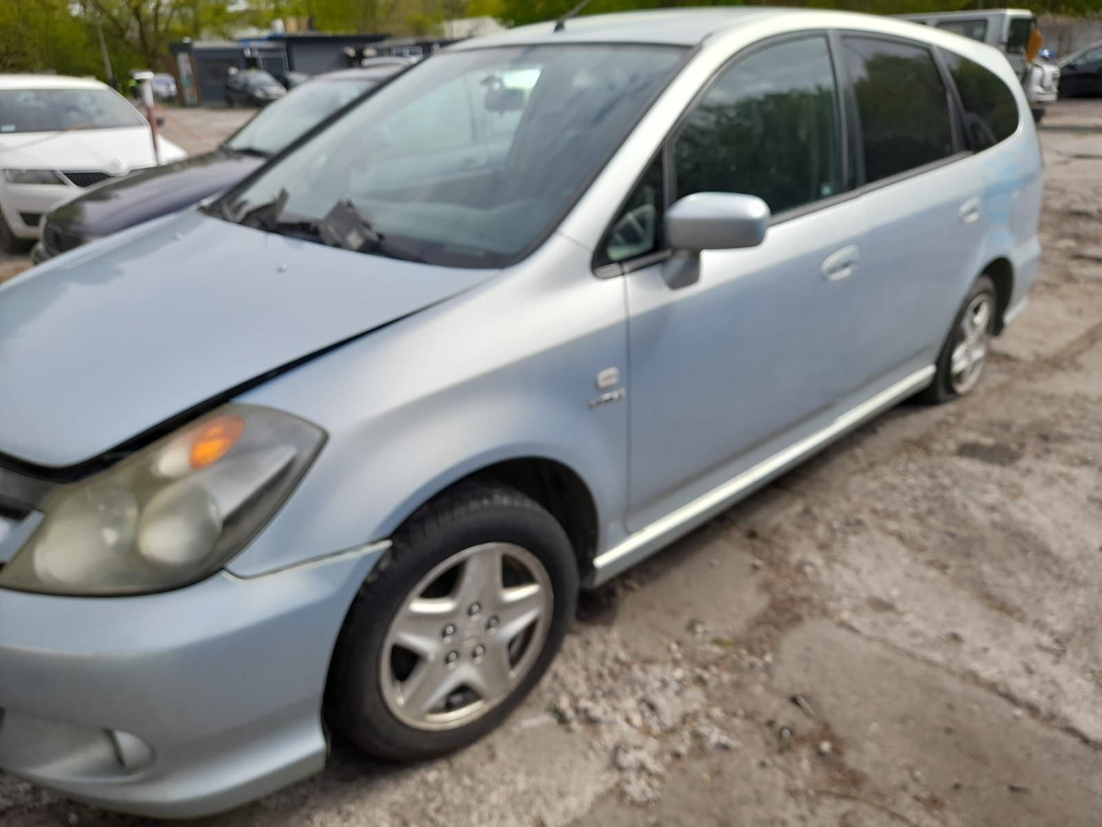 Honda Stream 2004r. 2.0benzyna 115kW/156KM maska 185