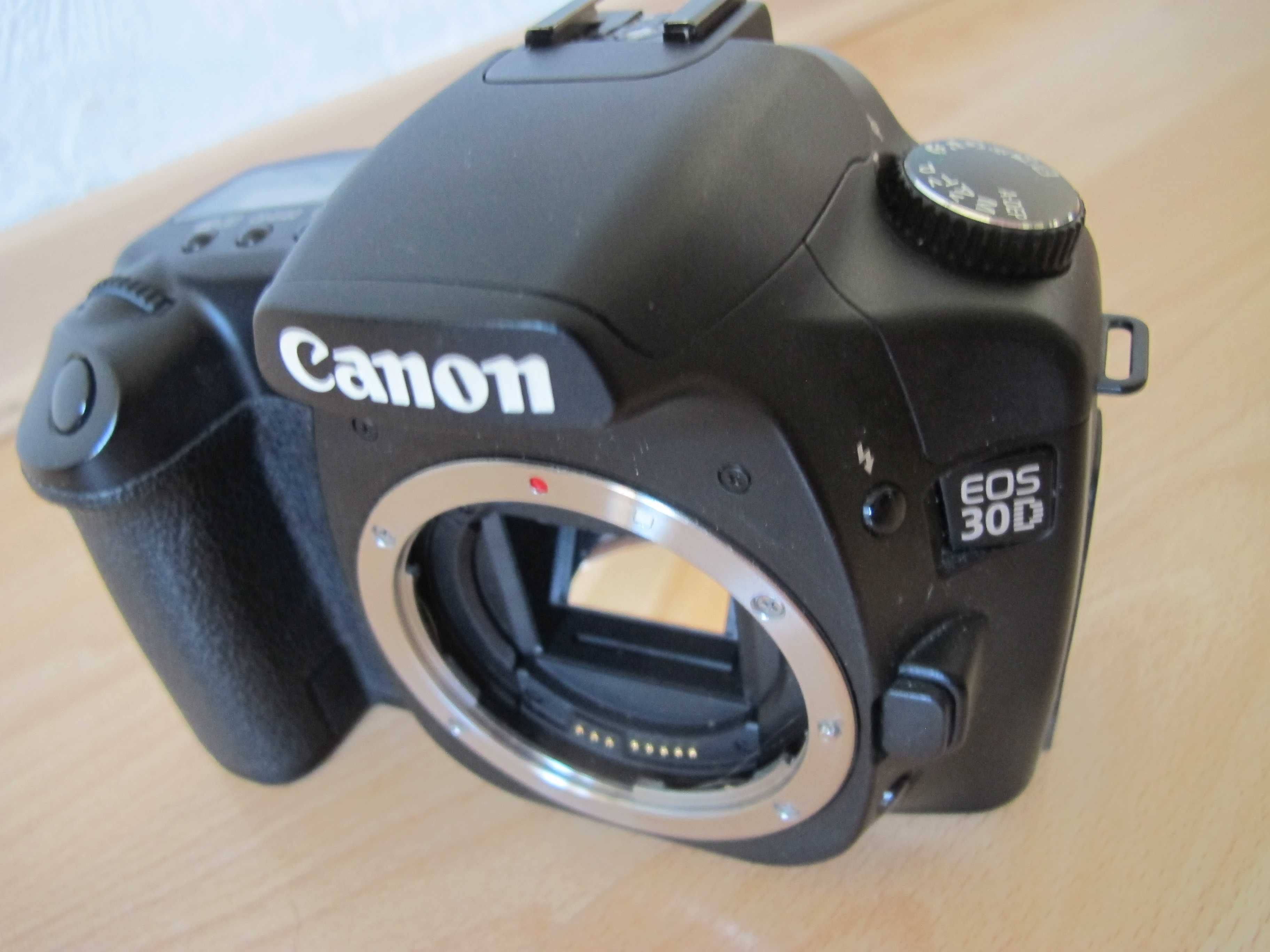 Canon EOS 30D боді, кіт