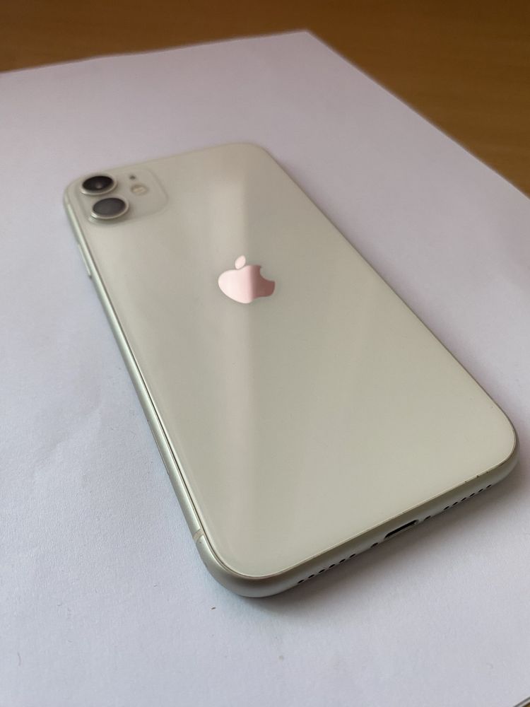 Продам IPhone 11 на 128 гб