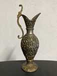 Jarra de bronze antiga