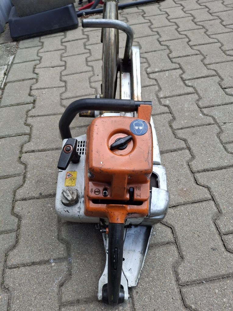 Piła spalinowa Stihl Stumec do cięcia szyn i innych materiałów