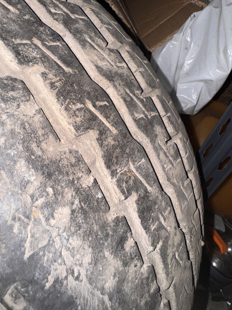 Pneus e jantes 205/65/16 mercedes vito
