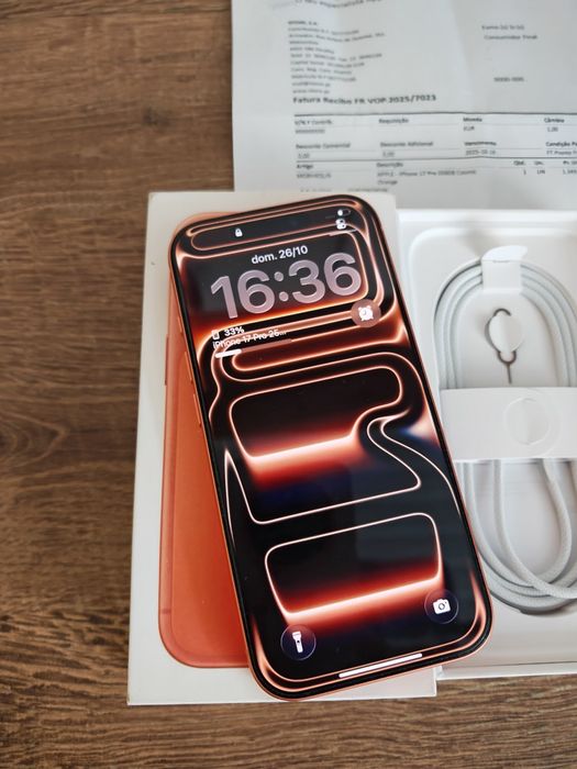 iPhone 17 Pro 6.3" 256GB Cosnic Orange Seminovo Novo C/Garantia Aceito