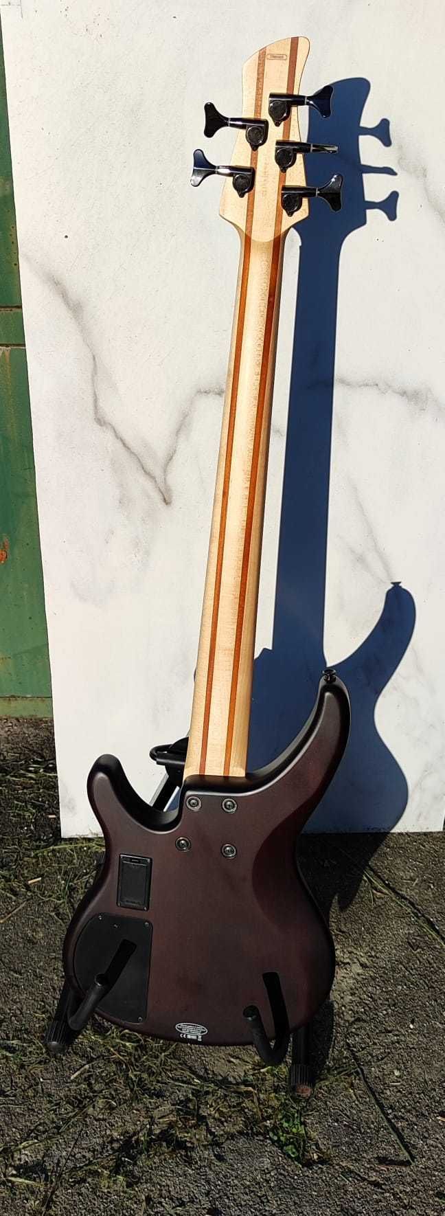 Baixo Elétrico Yamaha TRBX505