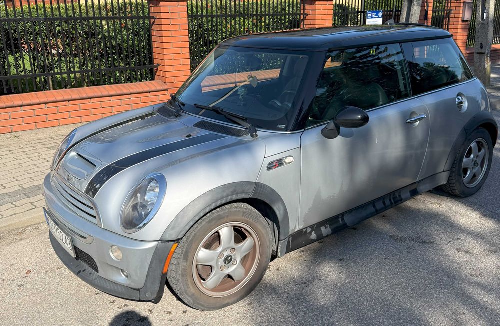 Samochód Mini Cooper S Benzyna 1598cm3