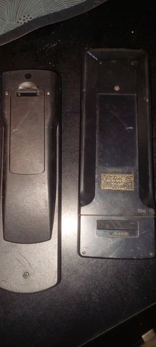 Piloty do VHS.Marantz ,Orion.