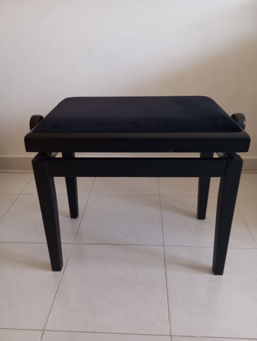 Vende-se Piano Digital Thomann DP-95