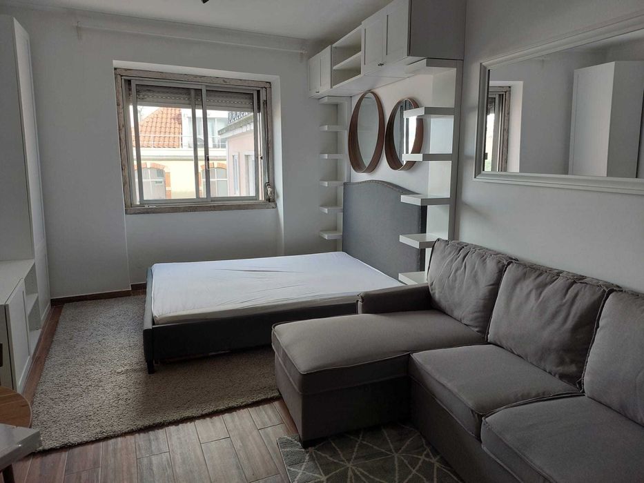 Sofá com Chaise Longue IKEA (Usado)