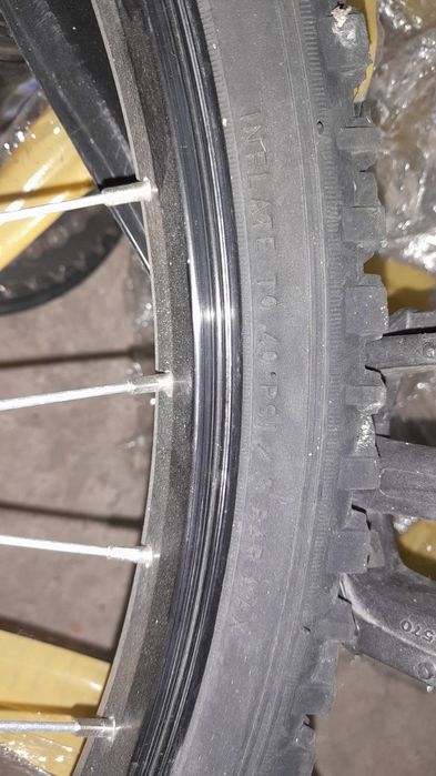 Продам горный подростковый велосипед.