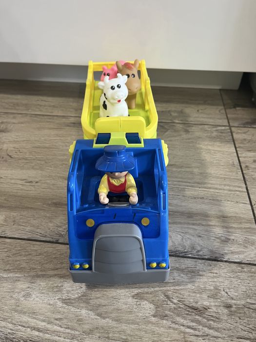 Rezerw  Farm Truck zwierzęta na wsi. Zabawka Interaktywna.