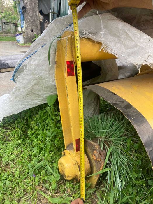 Щітка комунальна дорожня. Виробник Польща б/у.