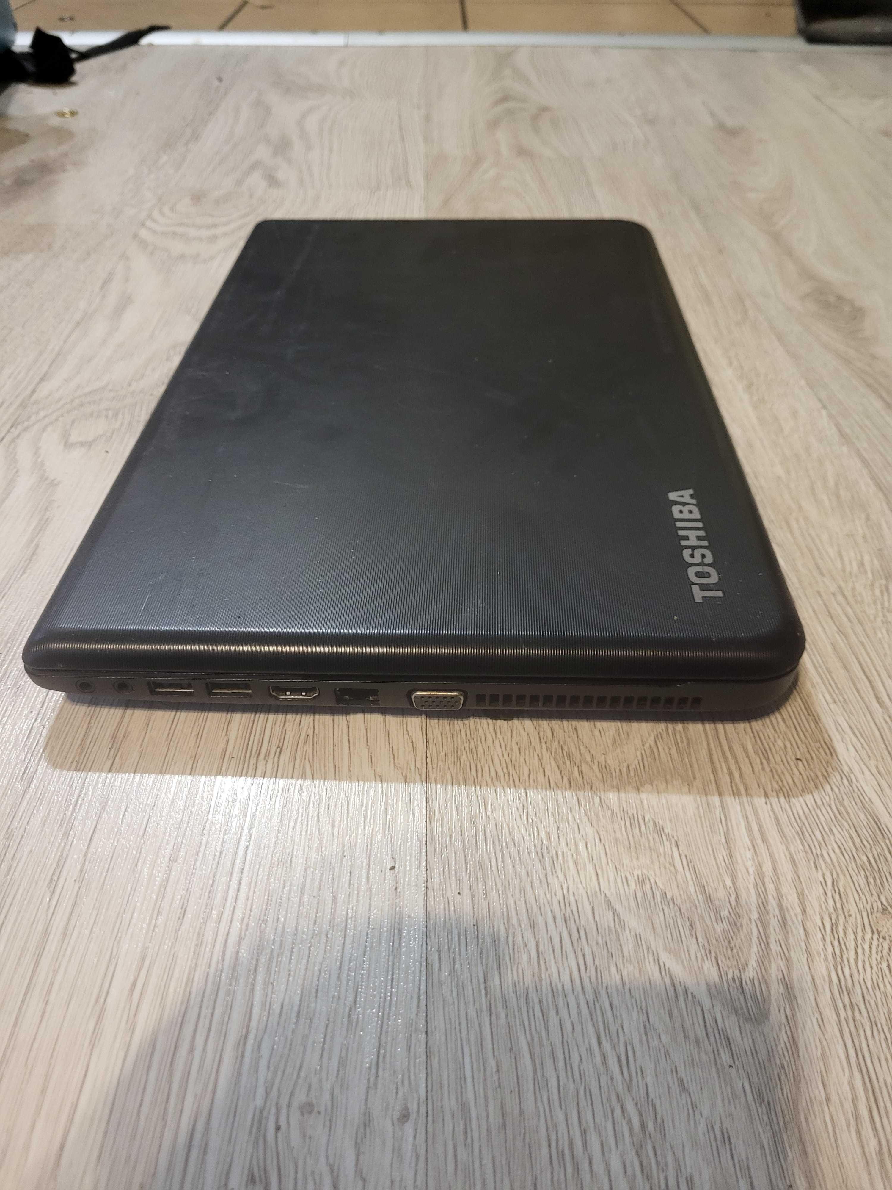 Laptop Toshiba Satellite C50D-A-133 nietestowany