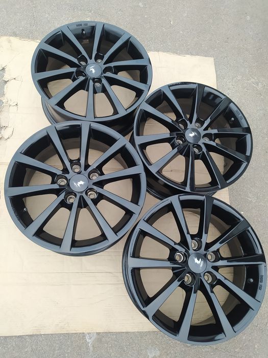 Диски Volkswagen Touran Golf Jetta Caddy Skoda Octavia Seat R16(5*112)