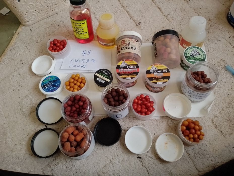 Рыбальске спорядження розпродаю комплектами воблеры блесна лески спине