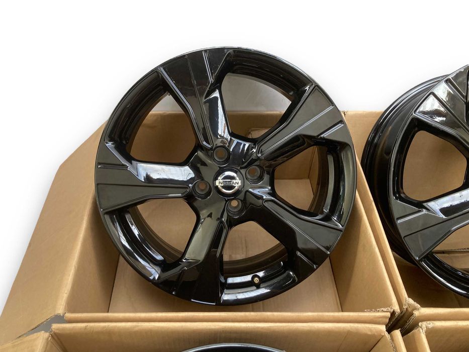 Felgi ALUMINIOWE 17 Nissan Micra Note Renault Clio V