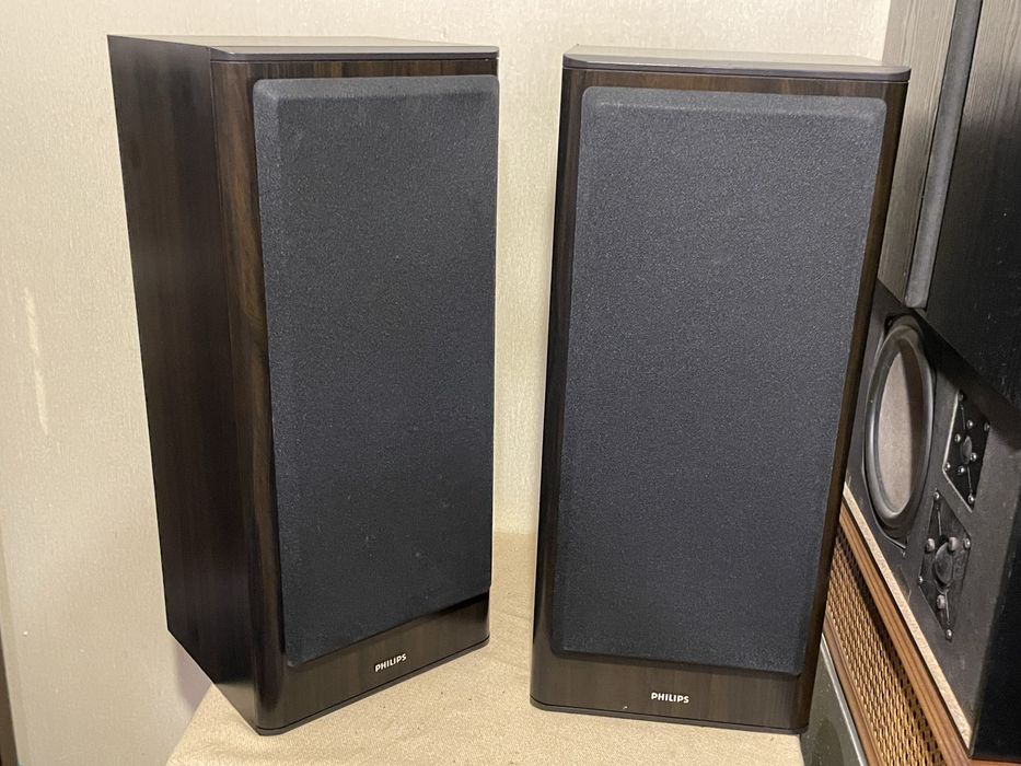 Добротная 3-х полосная HI-FI акустика PHILIPS FB-690 (150Вт/6Ом/12кг)
