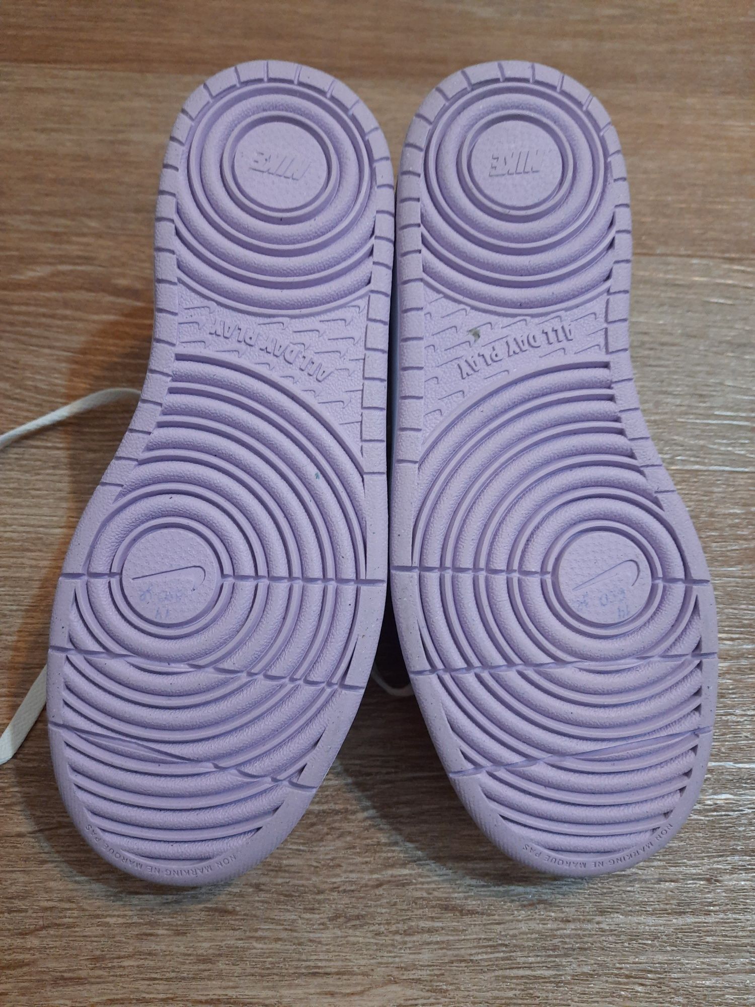 Женские кроссовки Nike Court Borough Low р.39 оригинал