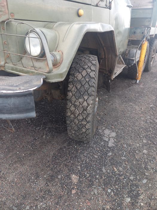 Продам ЗІЛ 131 ЛІСОВОЗ-Е з манипулятором.