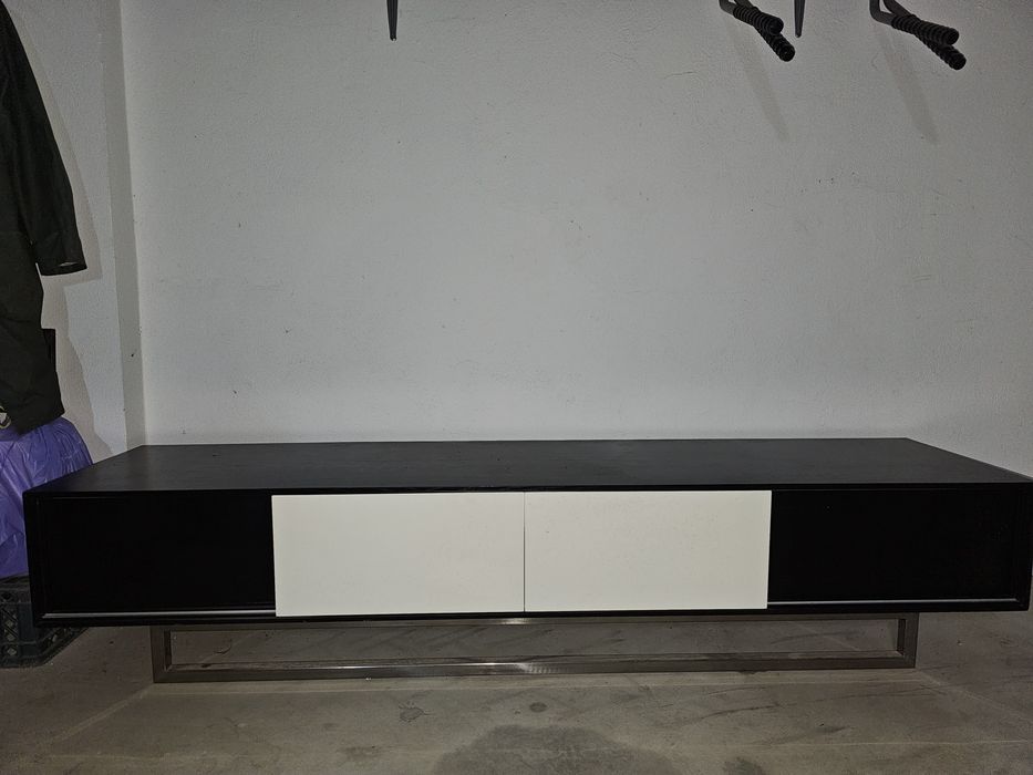 Móvel de televisão