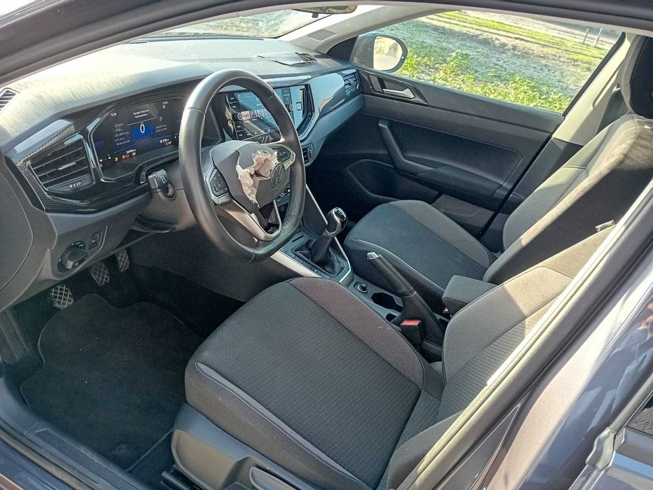 VW Taigo 1.0 TSI Urban ( pequeno sinistro )