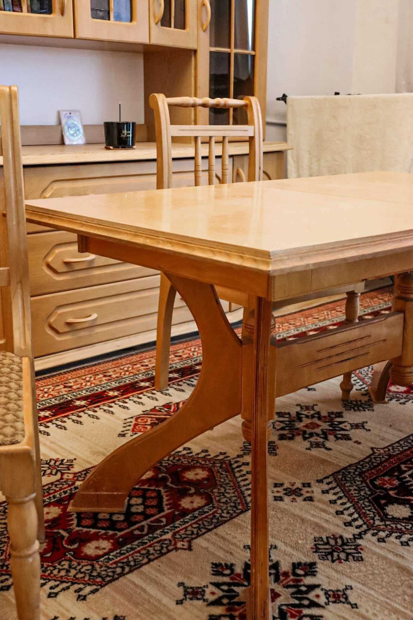 Komplet solidnych mebli vintage / rustykalnych