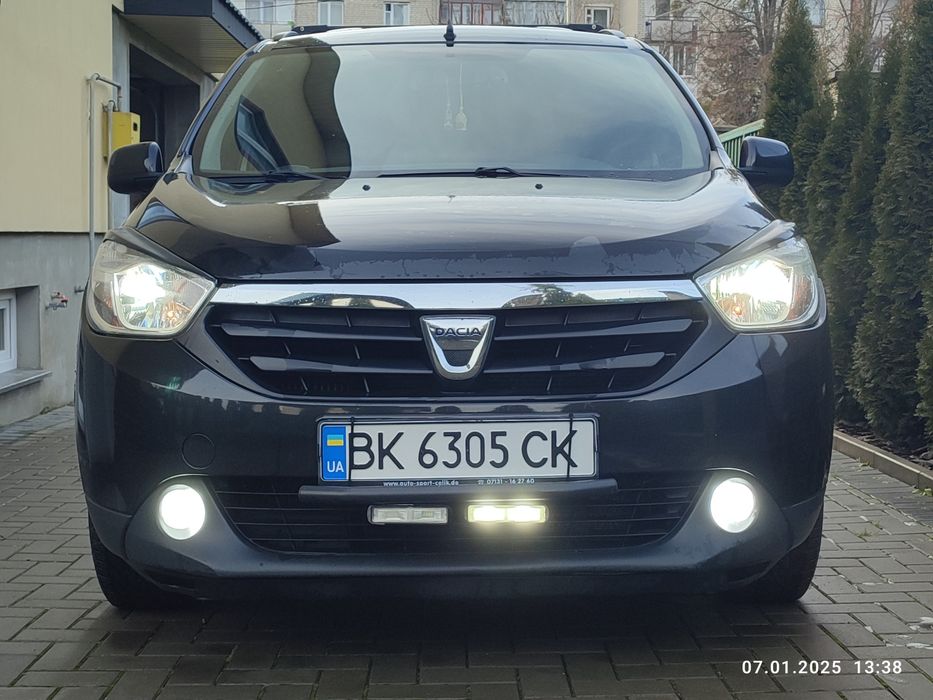 Дачиа лоджи 2013р.