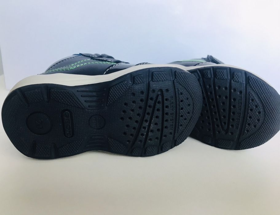 Buty 20 Geox Ocieplane Nowe Kozaki Zimowe Świecące