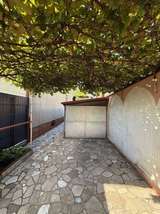 Продаж частини будинку з власним входом, вул. Східна