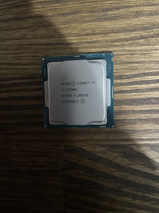 Процесор intel core i7 7700k