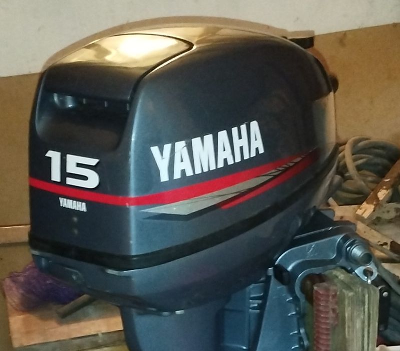 Лодочний двигун Yamaha 15
