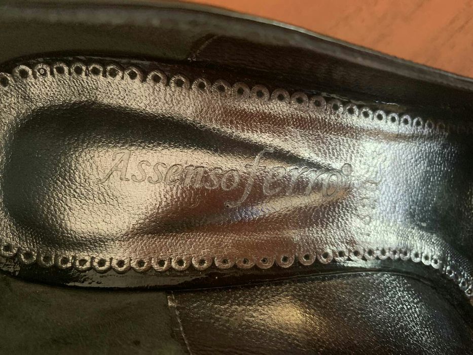 Женские кожаные туфли