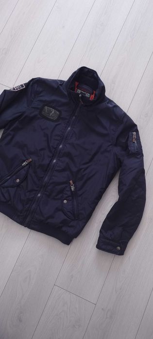 Стильная мужская демисезонная куртка