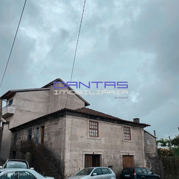 Moradia Rústica, junto à barragem Salamonde - Vieira do Minho