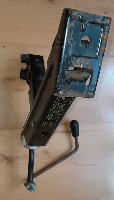 Lewarek podnośnik komplet