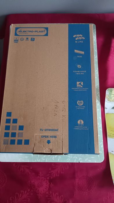 Rozdzielnica natynkowa sterownik pieca z wifi