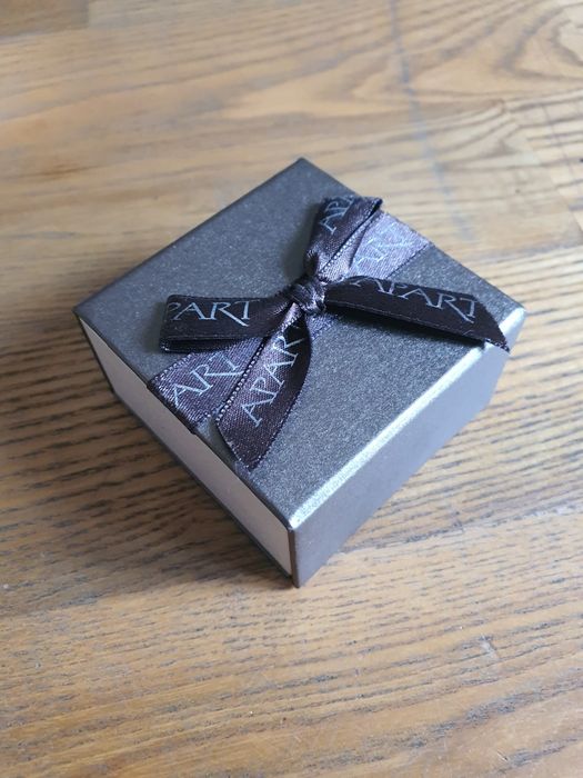 Srebrne kolczyki apart