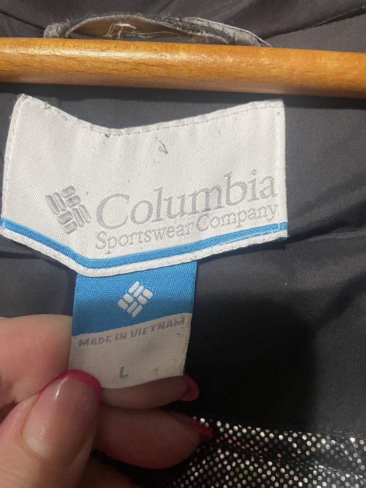 Продам курточку Colambia
