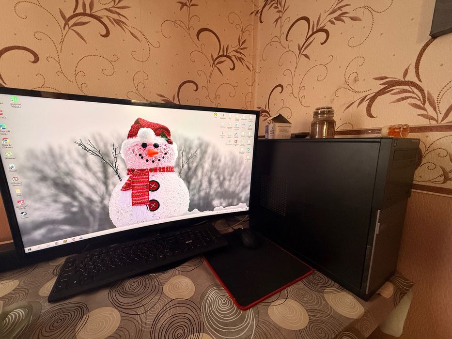 Компьютер с монитором