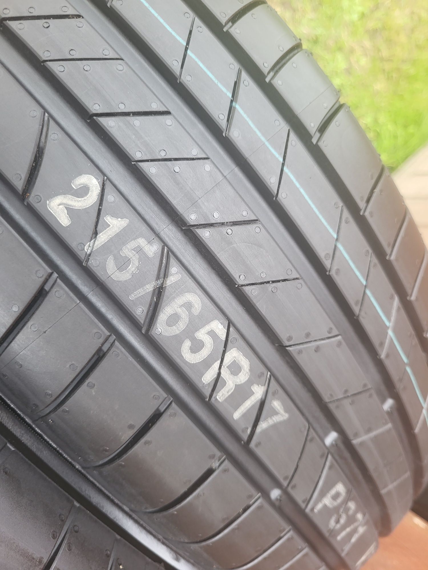 215/65 R17 99V Kumho Ecsta PS71 SUV 2024 jak Nowe