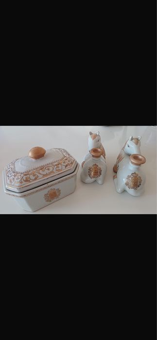 Porcelana antiga semi novo