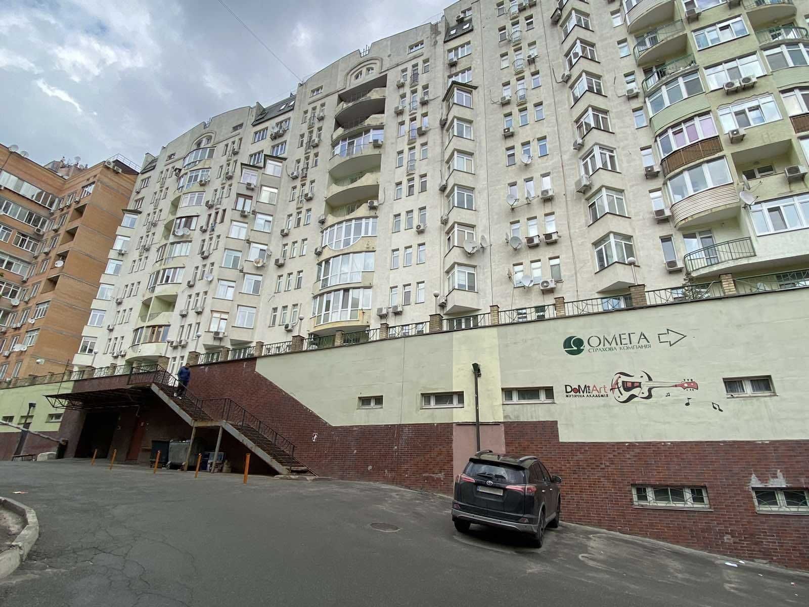 Дмитриевская ул., 56-Б,  154 кв.м с начатым ремонтом. ИПОТЕКА. Без %