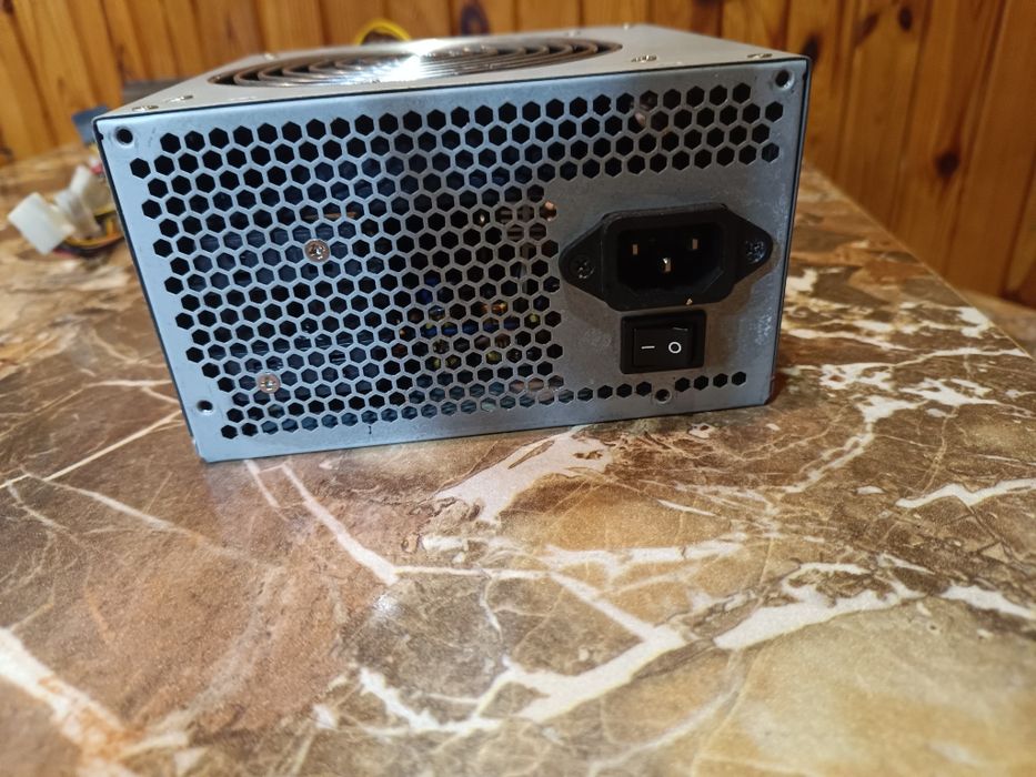 Zasilacz komputerowy 450w