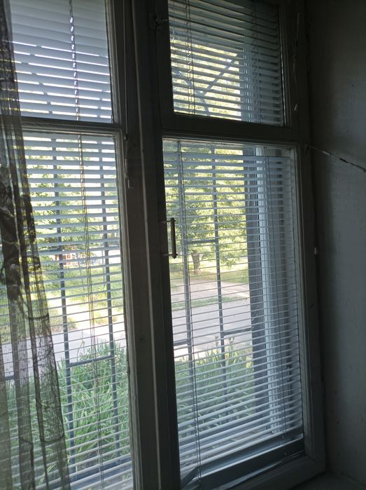 Жалюзи межрамные б/у шириной 50, 40 см